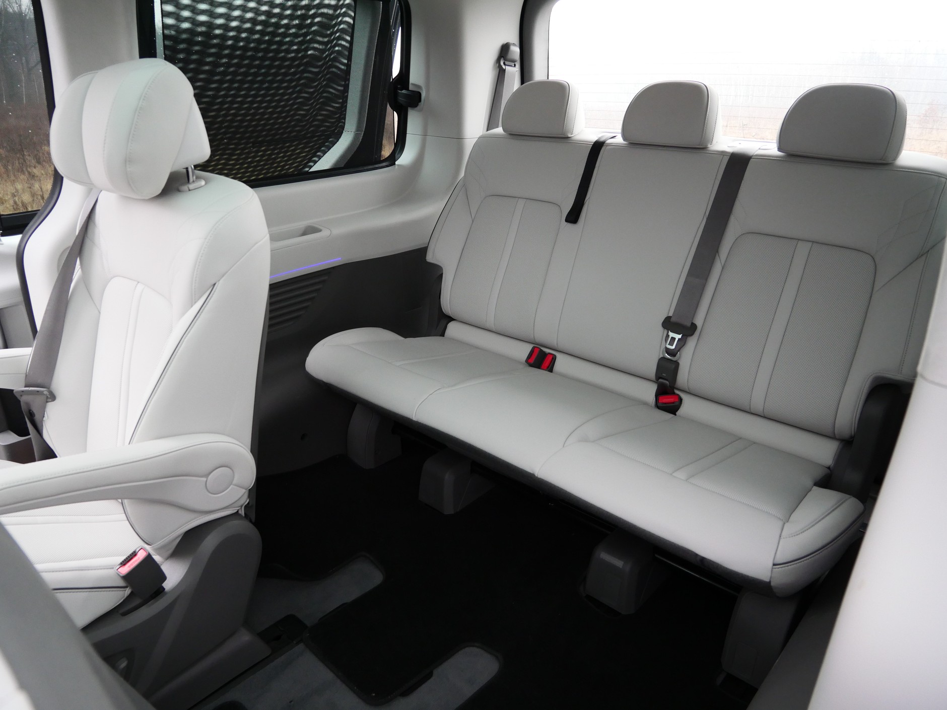 Hyundai Staria 1.6 T-GDi HEV (225 KM) Luxury