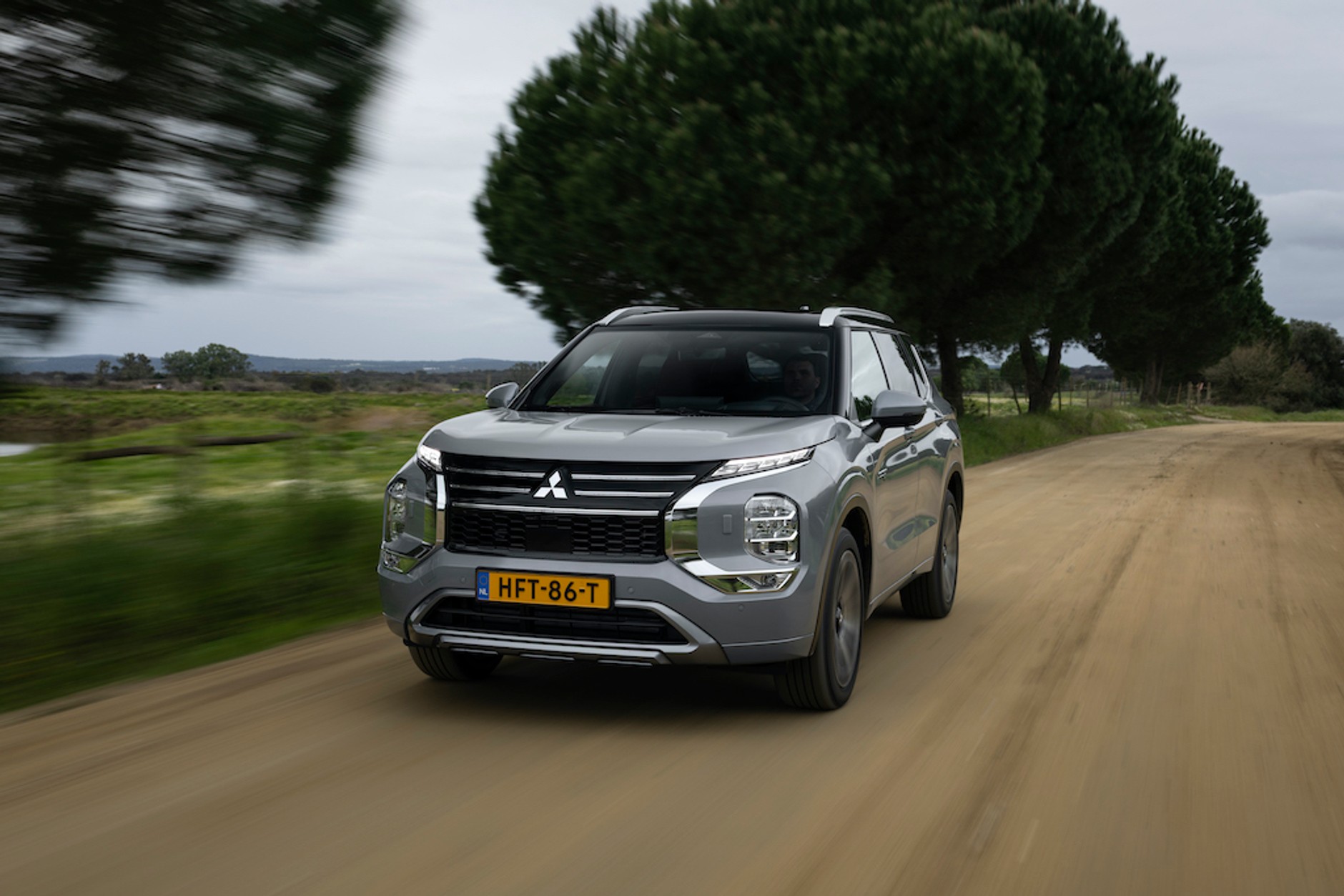 Nowy Mitsubishi Outlander PHEV