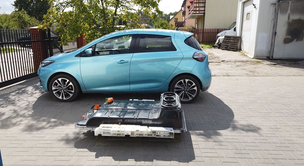Auta bez ściemy - sprawdzamy, jak to jest z tymi akumulatorami w autach elektrycznych