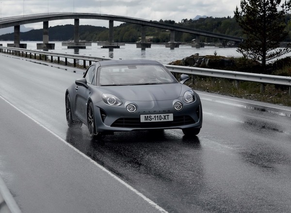 Alpine A110S - elektryzująca pomarańcza