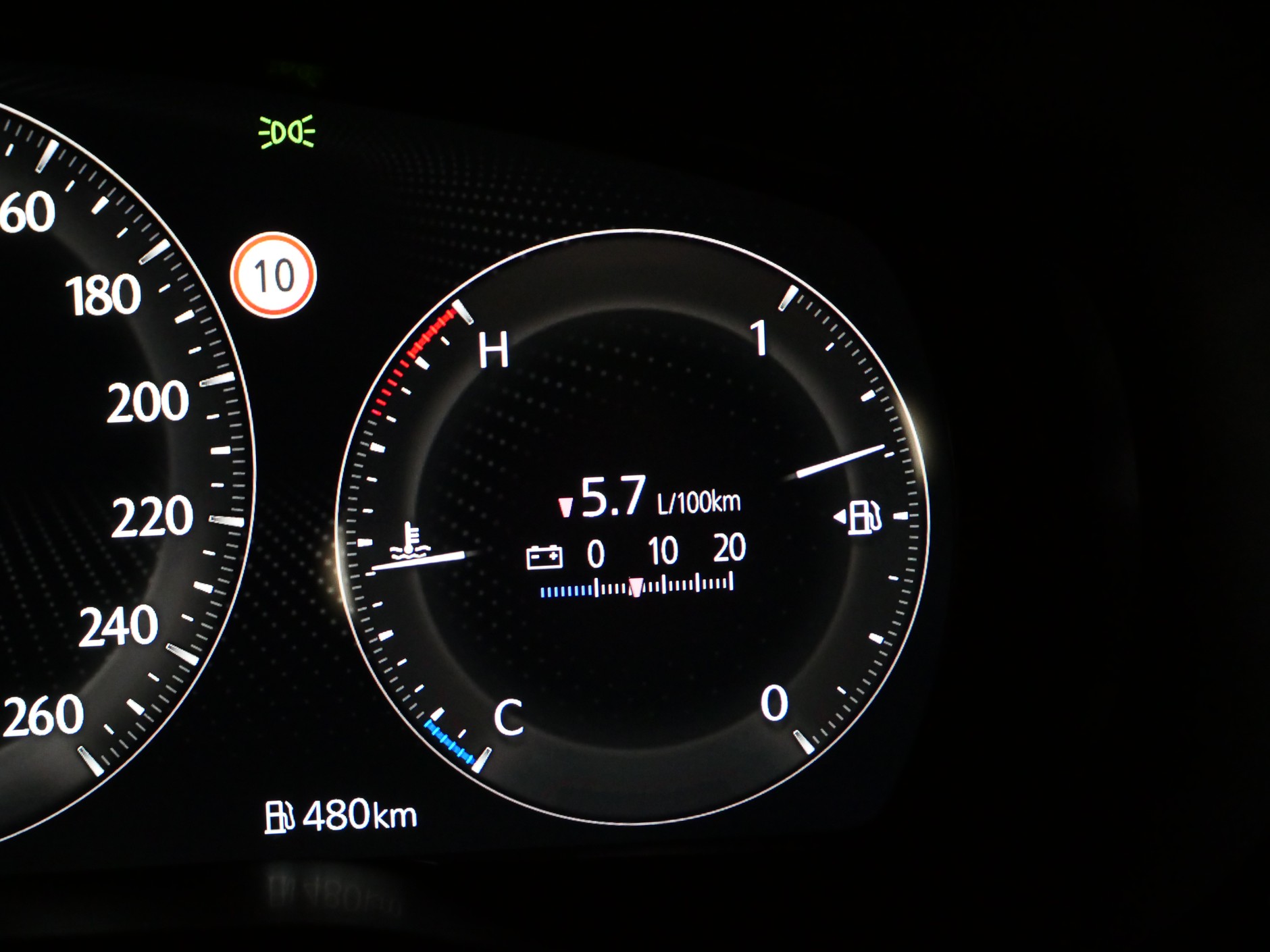 Mazda CX-60 3.3  e-Skyactiv D: 5,7 l na 100 km to wynik, który można z łatwością uzyskać bez silenia się na ekonomiczną jazdę