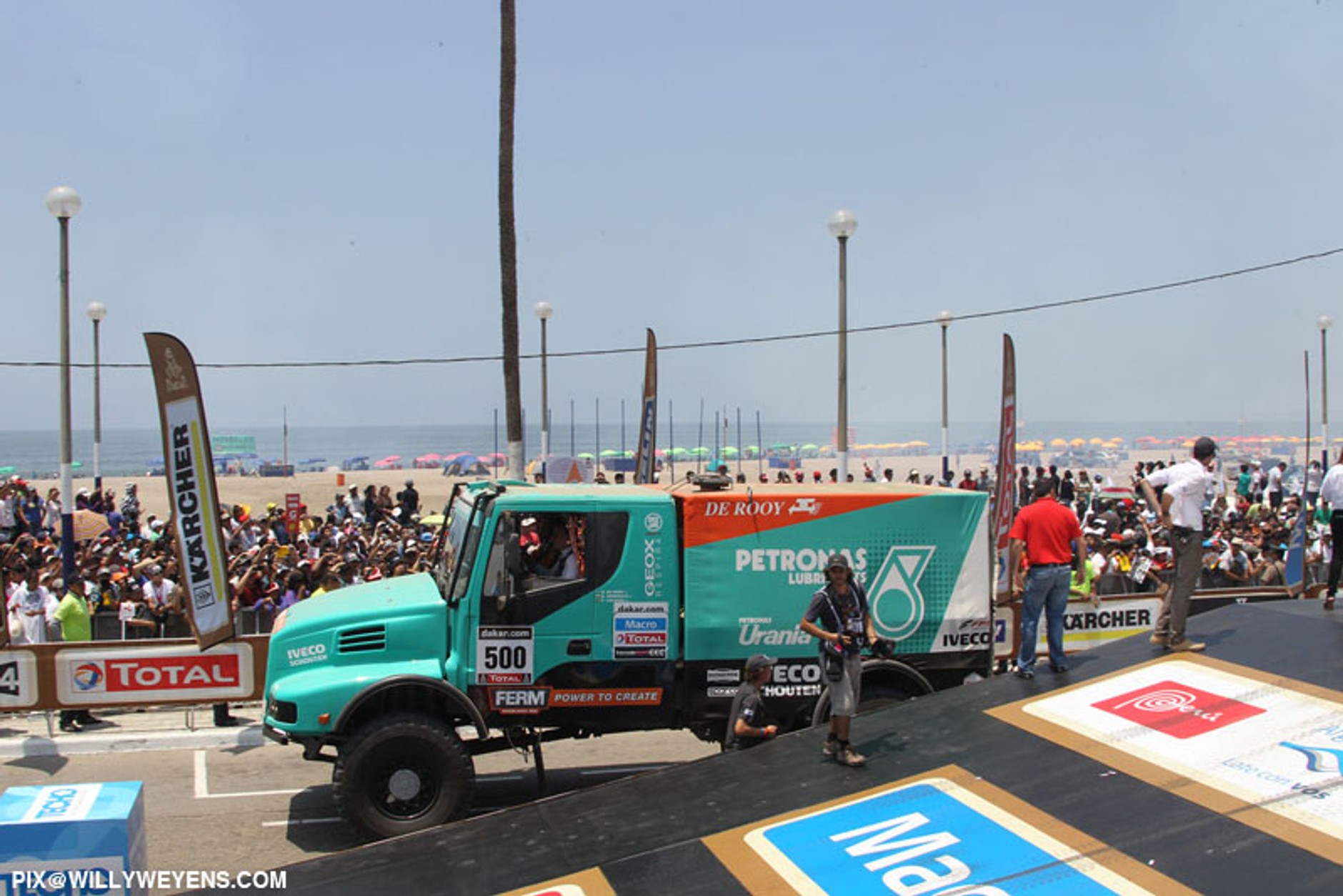 Dakar 2013: Hołowczyc i Przygoński w czołówce (I etap. wyniki, galeria)