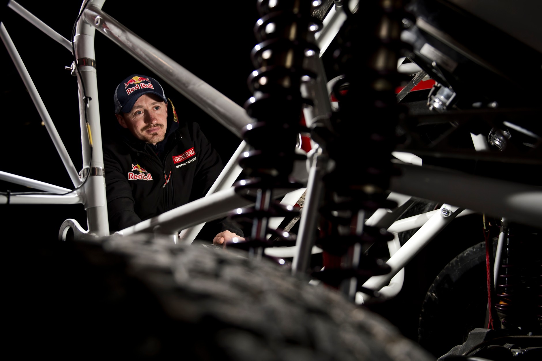 Rajd Dakar 2013: Adam Małysz za kierownicą Toyoty Hilux