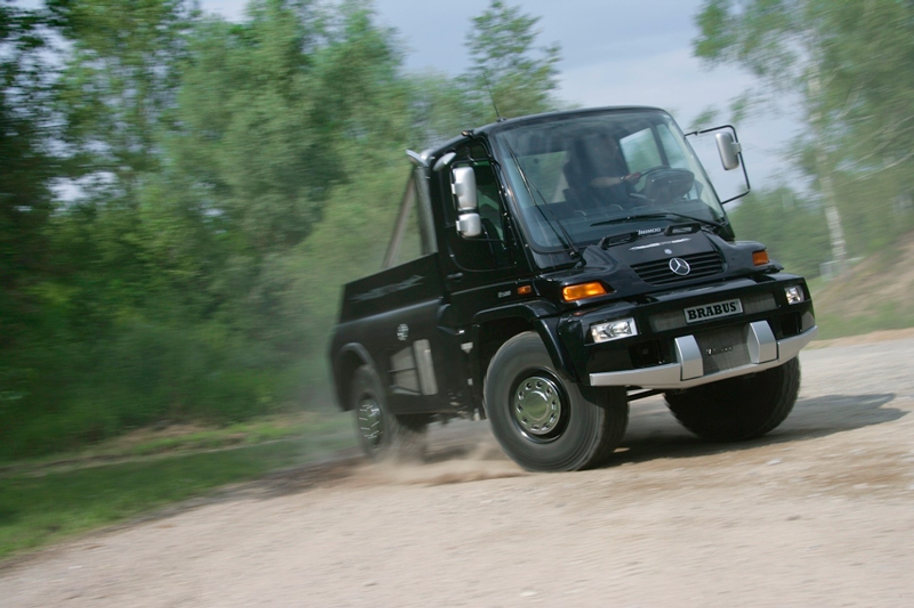 Mercedes Unimog to najlepsza terenówka świata