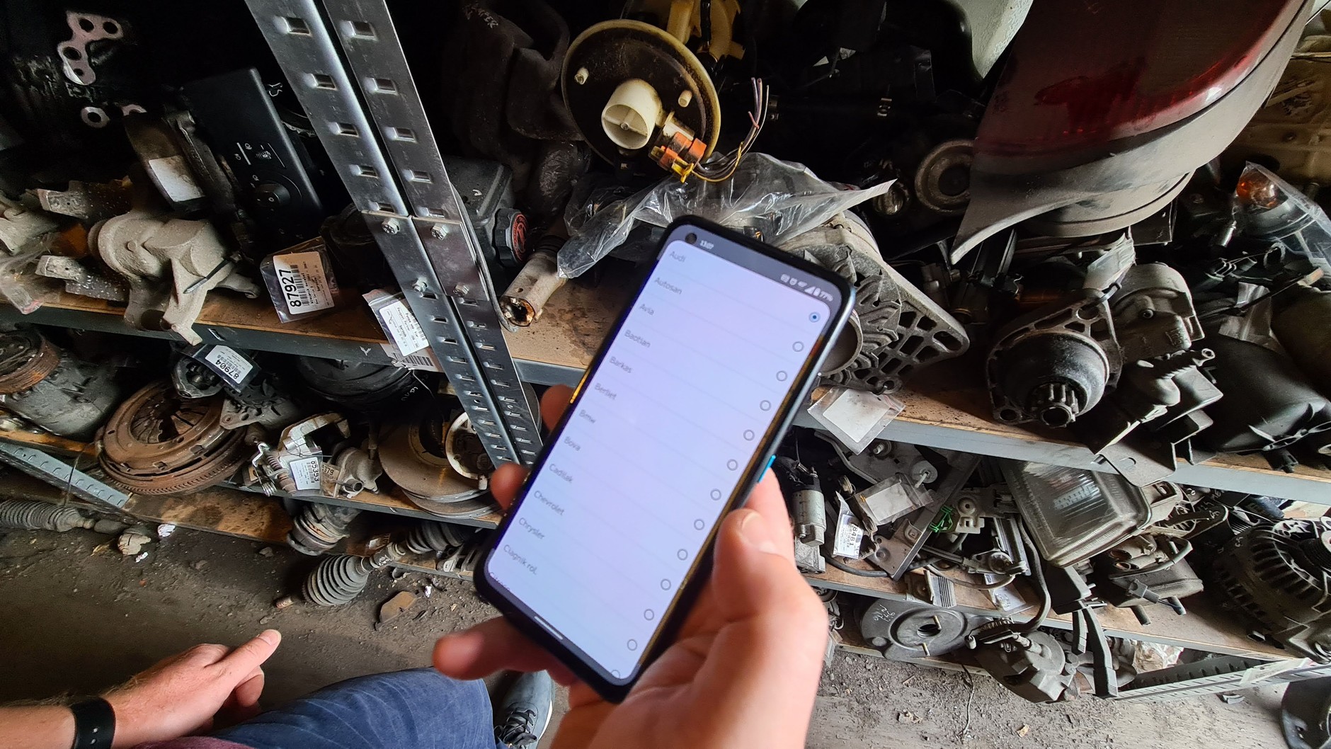 Auto złom w Siedlcach. Sprawdzamy jak samochody kończą swój motoryzacyjny żywot