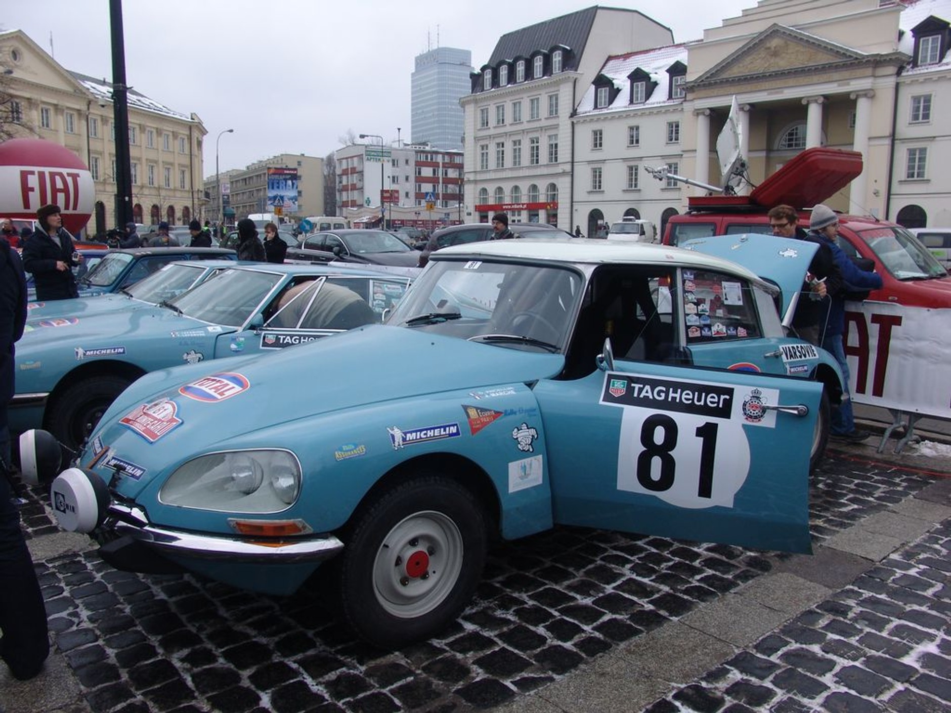 Rajd Monte-Carlo Historique 2011: wystartowali z Warszawy, pokonają 4100 km