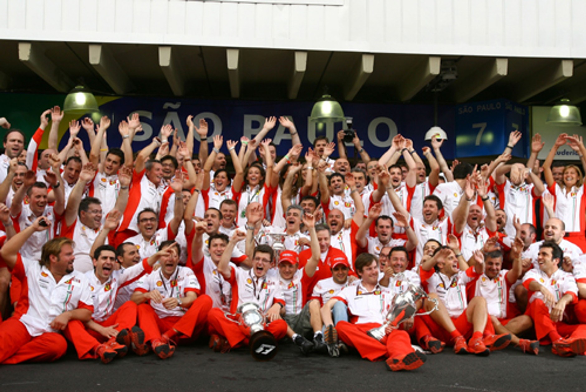 Wygraj breloczek Shell V-Power z limitowanej edycji!