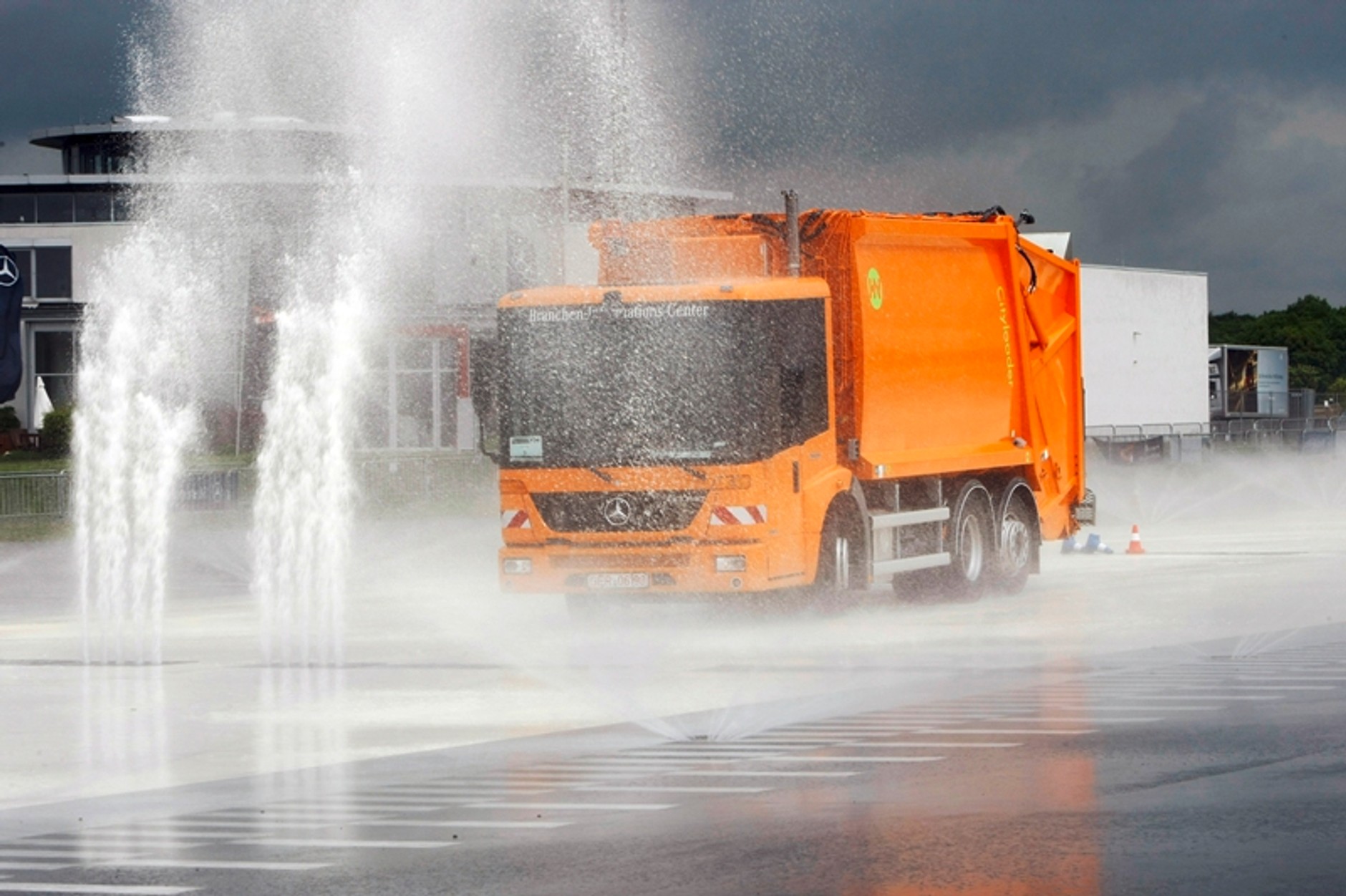 Duuuże ciężarówki dla dużych chłopców