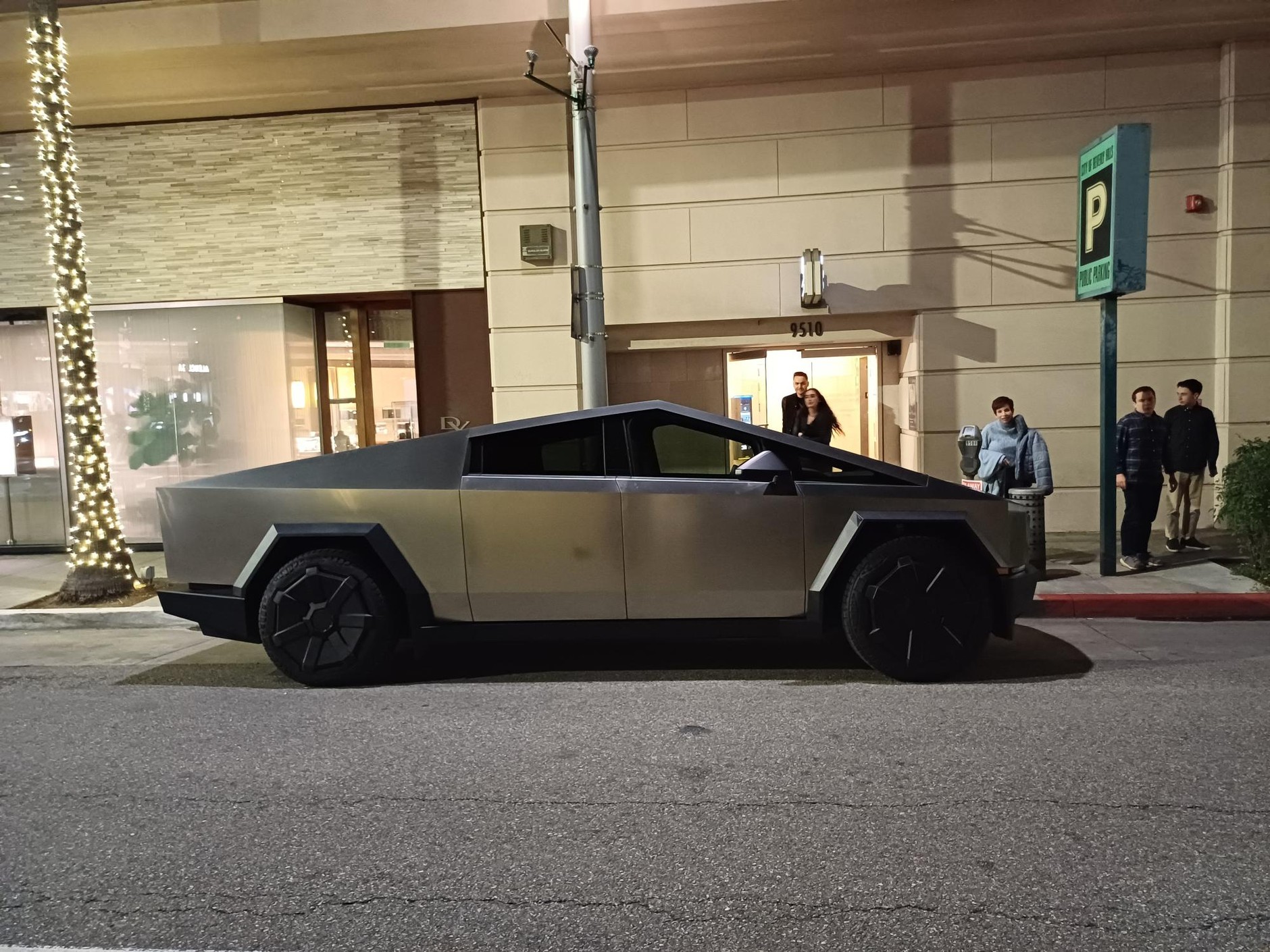 Tesla Cybertruck