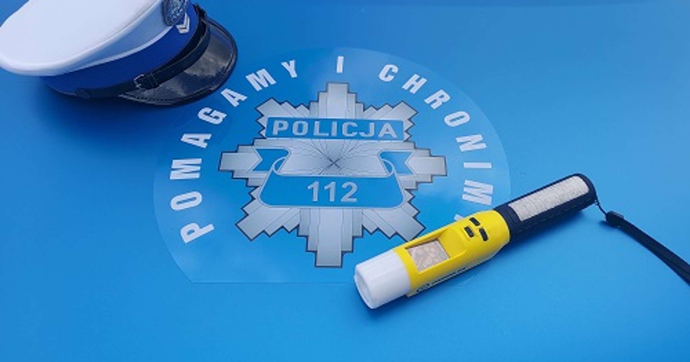 Obraz pochodzący z serwisu https://lodzka.policja.gov.pl/ld/informacje/96473,Policjantka-w-czasie-wolnym-od-sluzby-udaremnila-dalsza-jazde-pijanemu-kierowcy.html