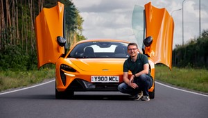 24 godziny z McLarenem Arturą. Jaka jest brytyjska superhybryda?