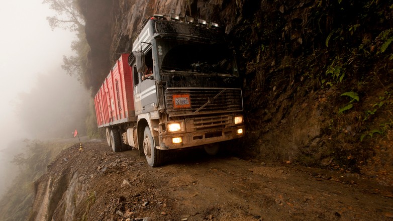 Zabójcze drogi Andów: serial o truckerach