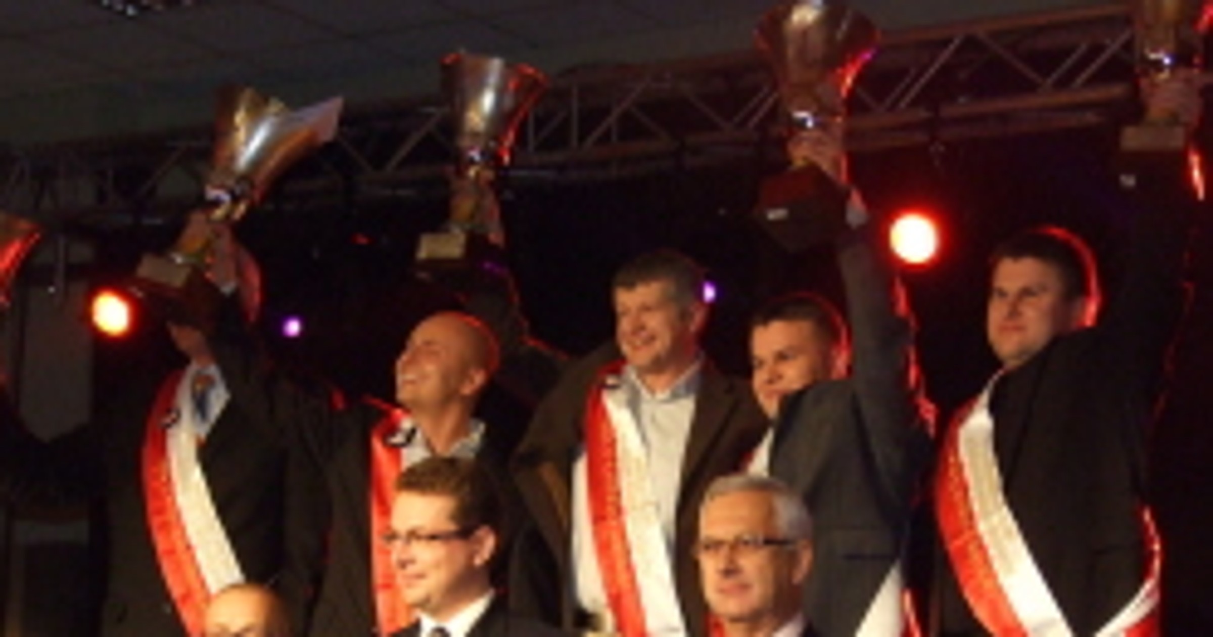 Zakończenie sezonu 2008 w sporcie samochodowym