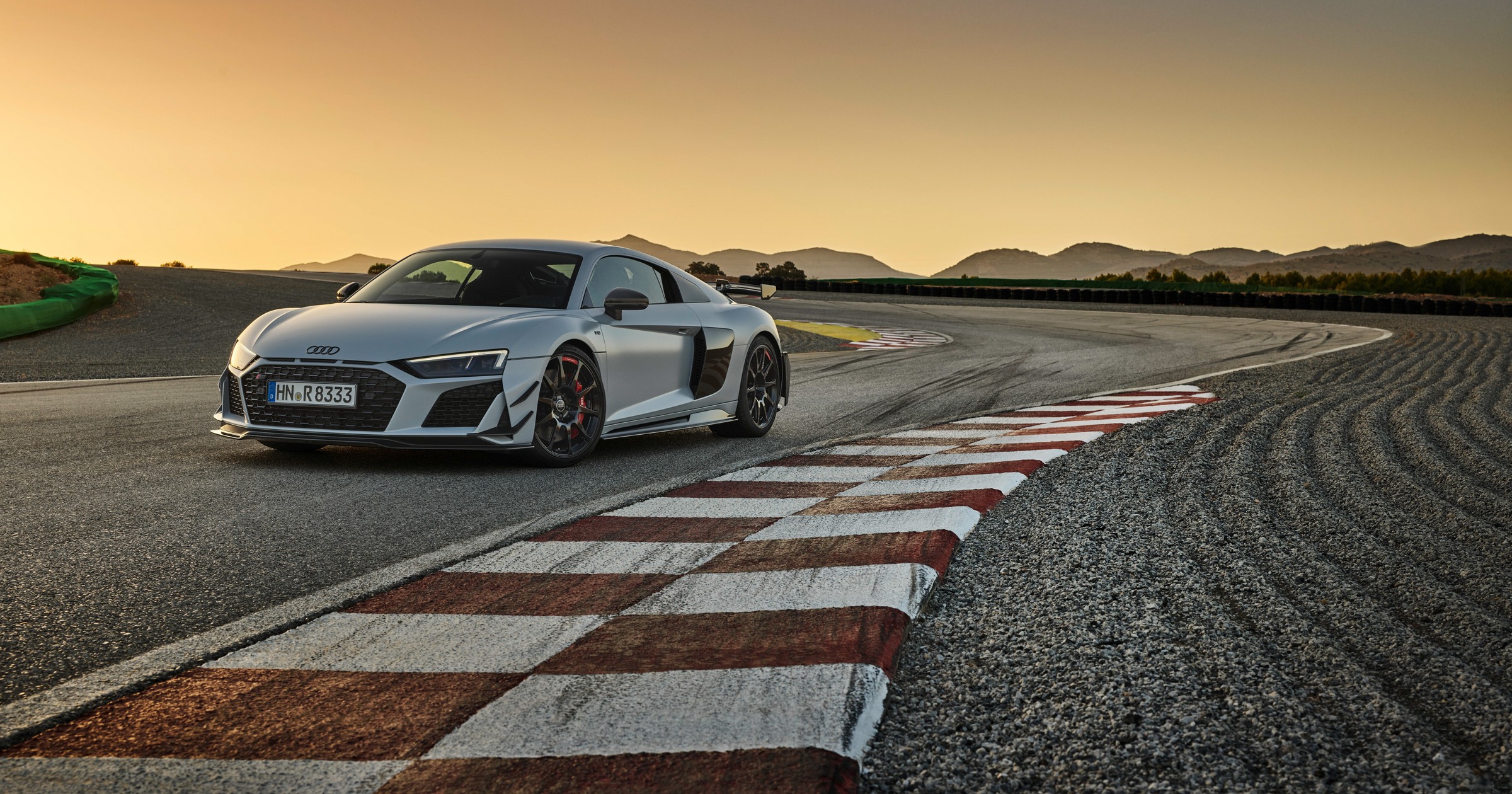 Audi R8 Coupé V10 GT RWD 