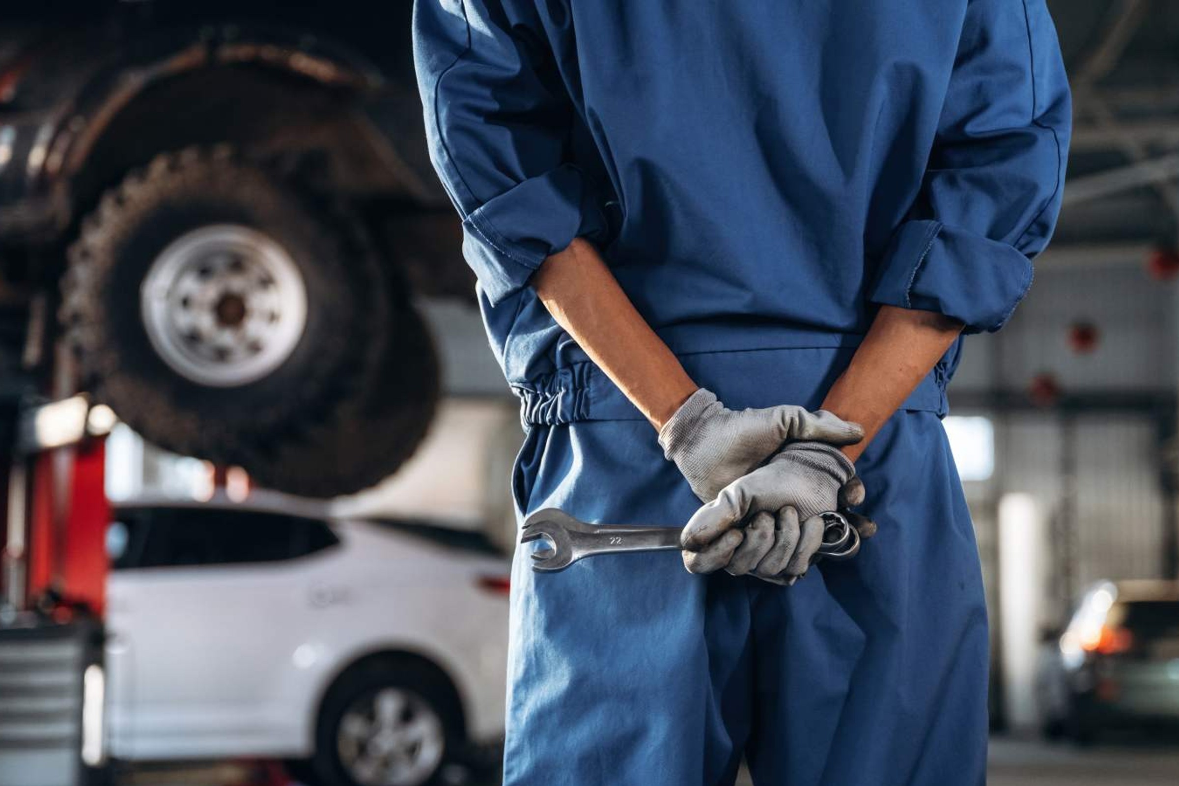 Gospodarka odpadami w branży automotive. Jak skutecznie zarządzać różnymi strumieniami odpadów?