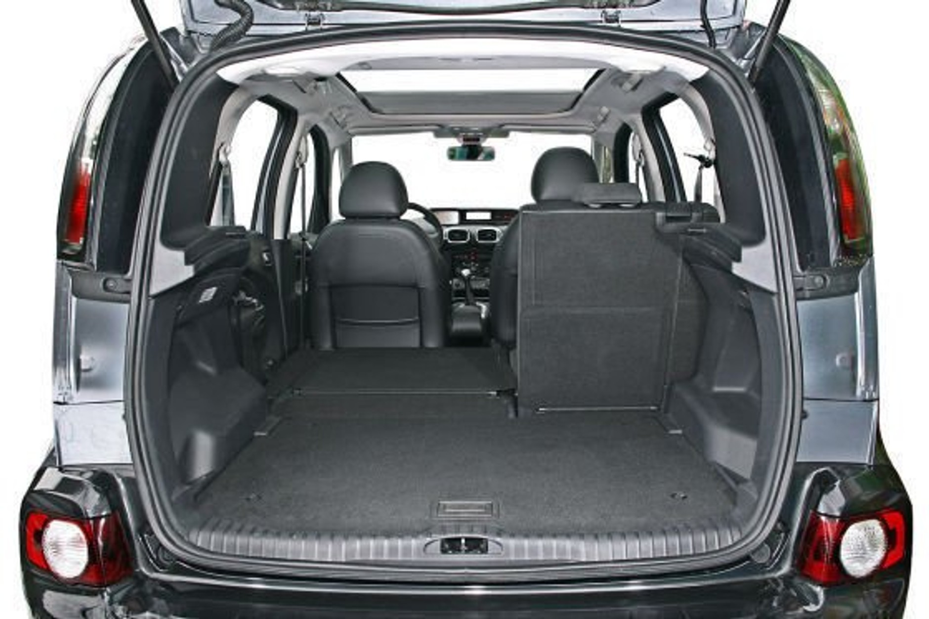 Kia Venga kontra reszta świata