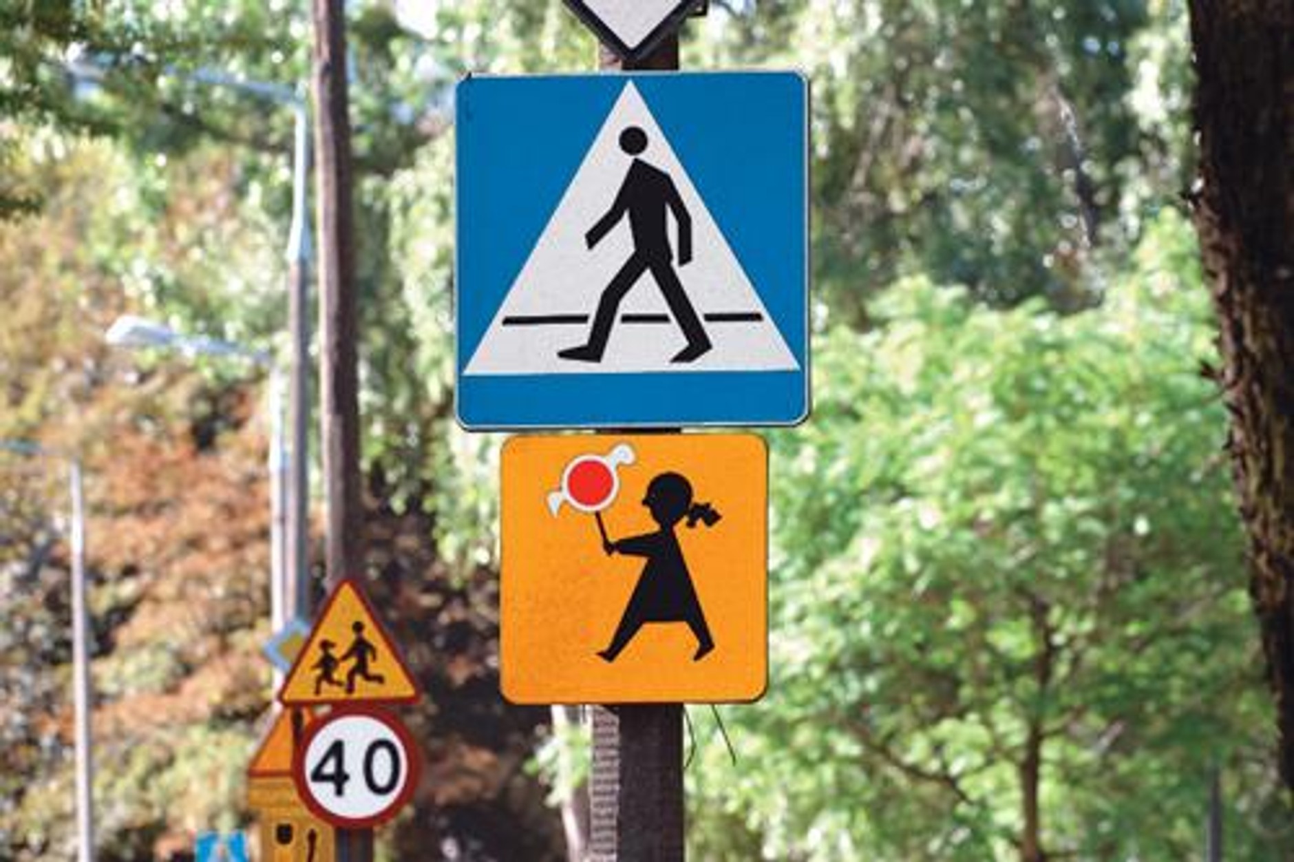 Uwaga! Dziecko na drodze