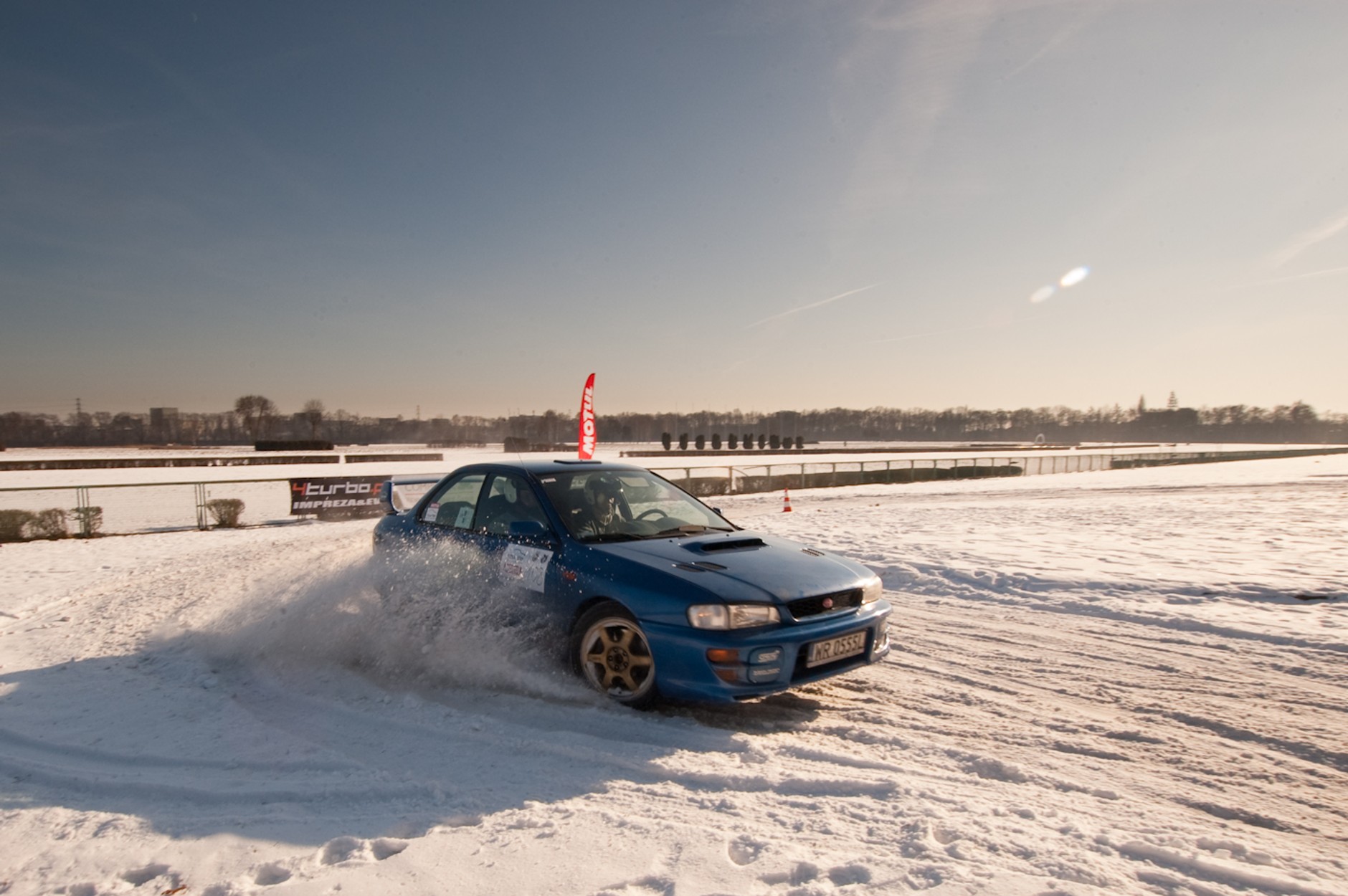Doskonalenie techniki jazdy zimą: czyli KJS na Służewcu