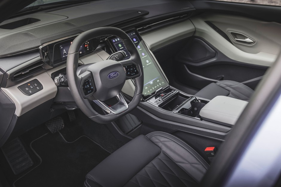 Ford Explorer 2024
