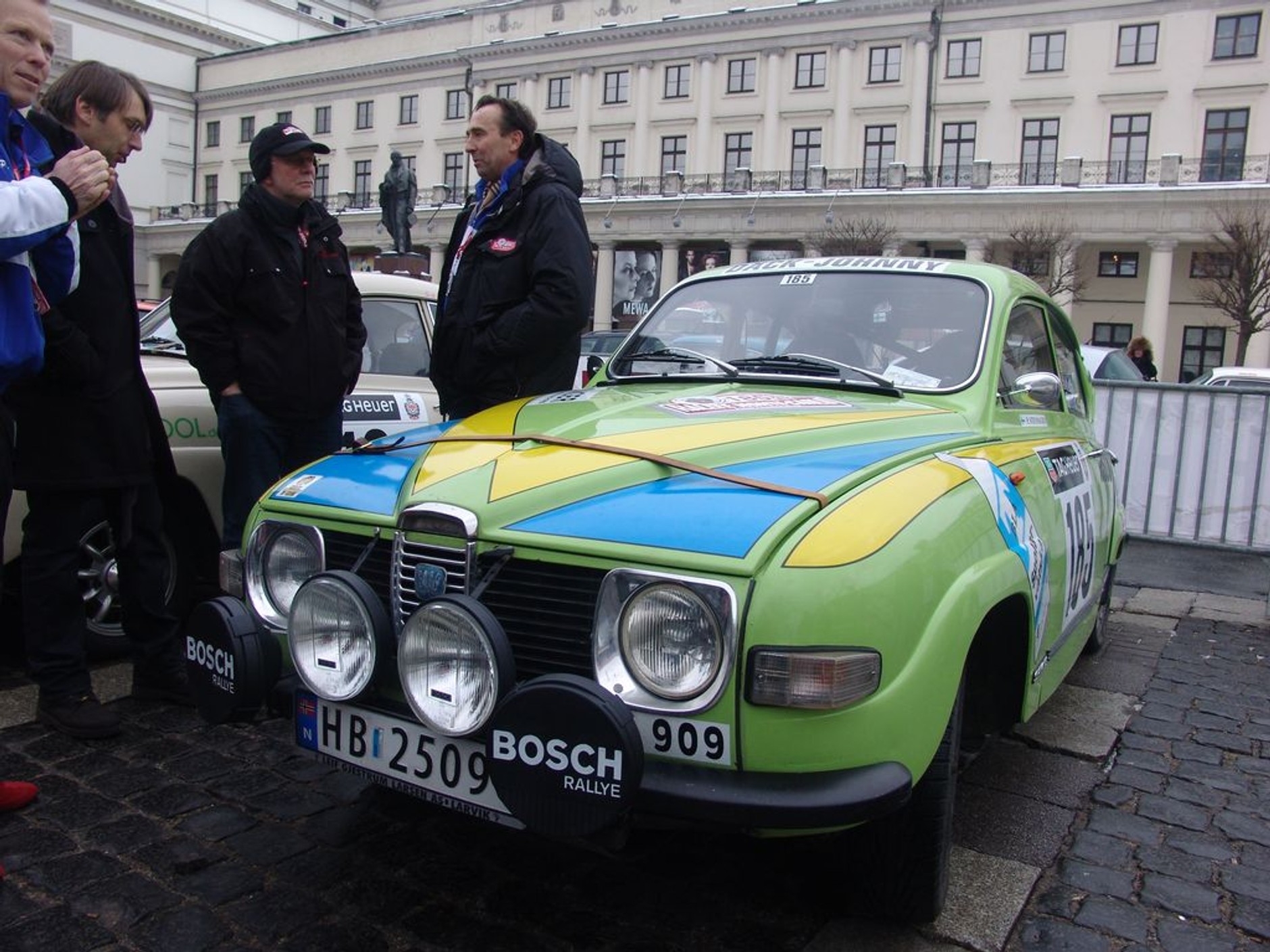 Rajd Monte-Carlo Historique 2011: wystartowali z Warszawy, pokonają 4100 km