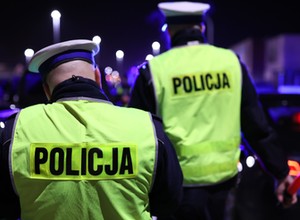 Policja chodzi od drzwi do drzwi i pyta o jedną rzecz. Nowe wytyczne