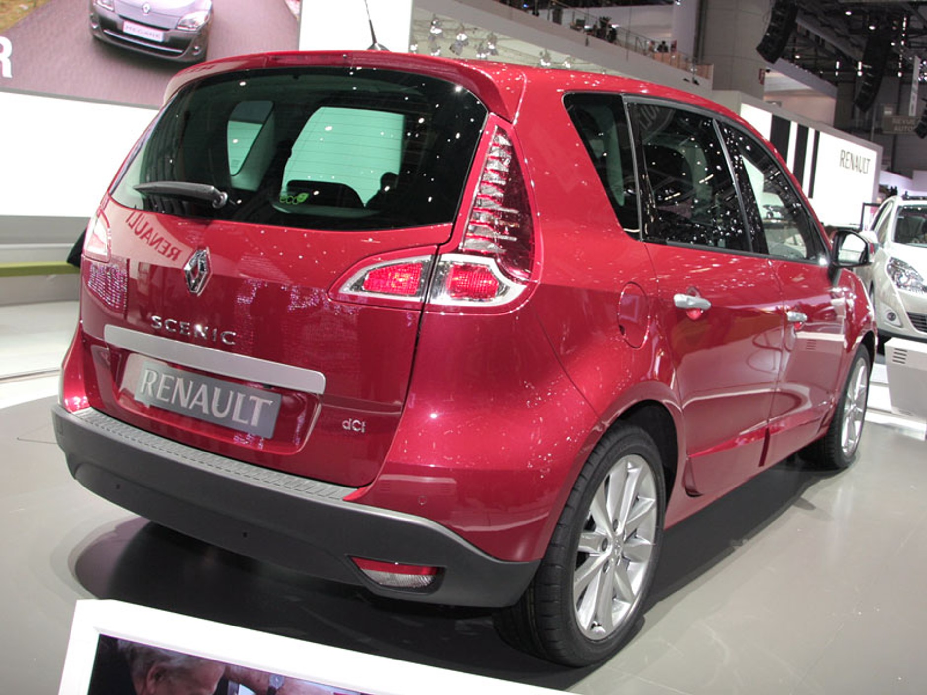 Genewa 2009: Renault Scénic – trzecie wydanie