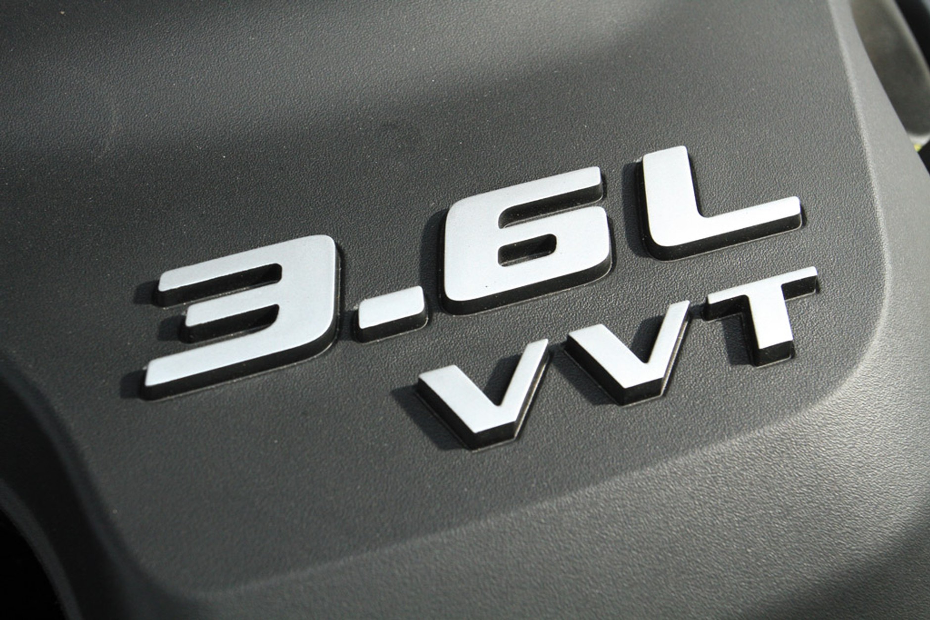 Test Lancii Thema: męski typ, damskie logo