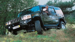 Hummer H2 - z archiwum Auto Świata