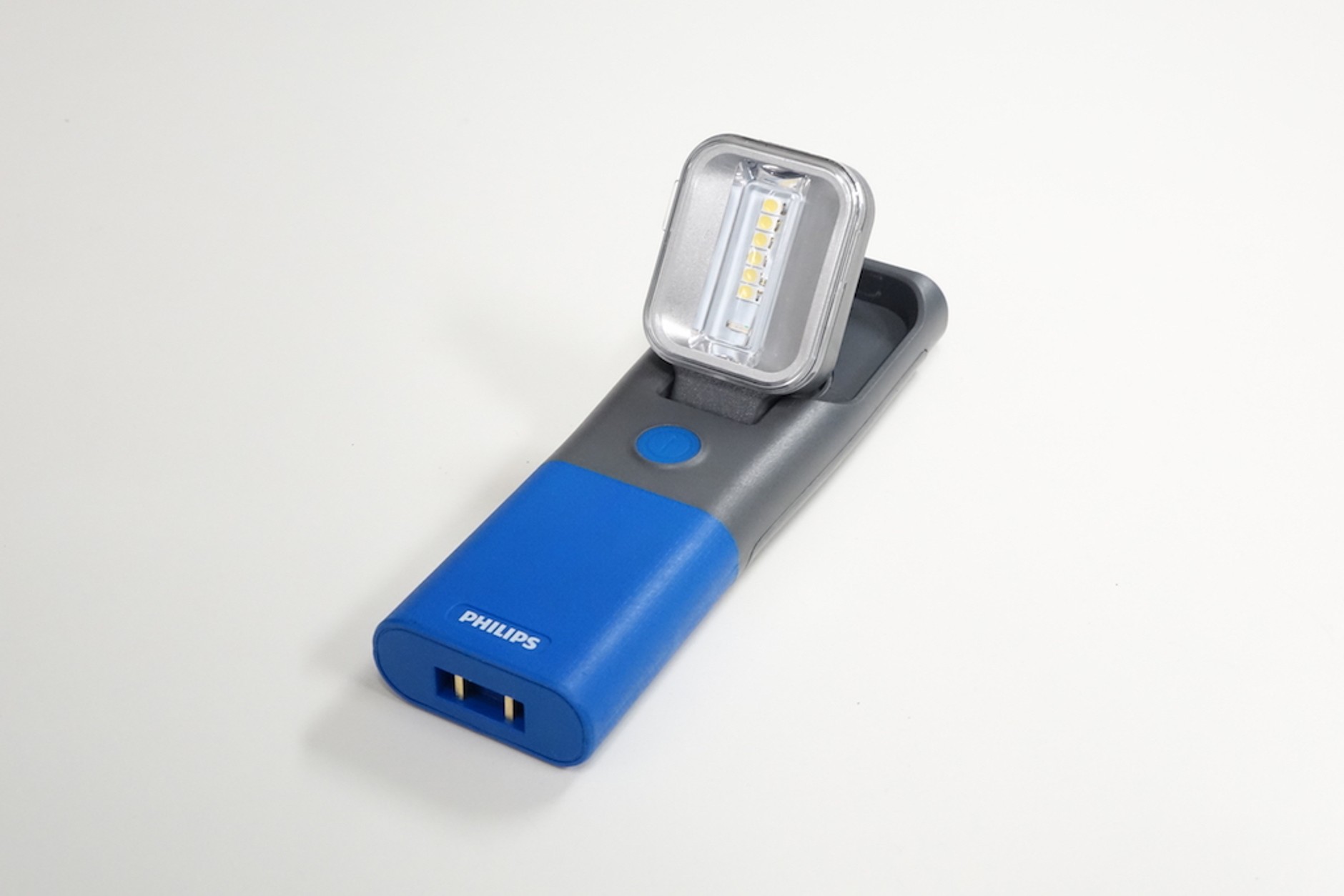 Test lampy warsztatowej Philips RCH21