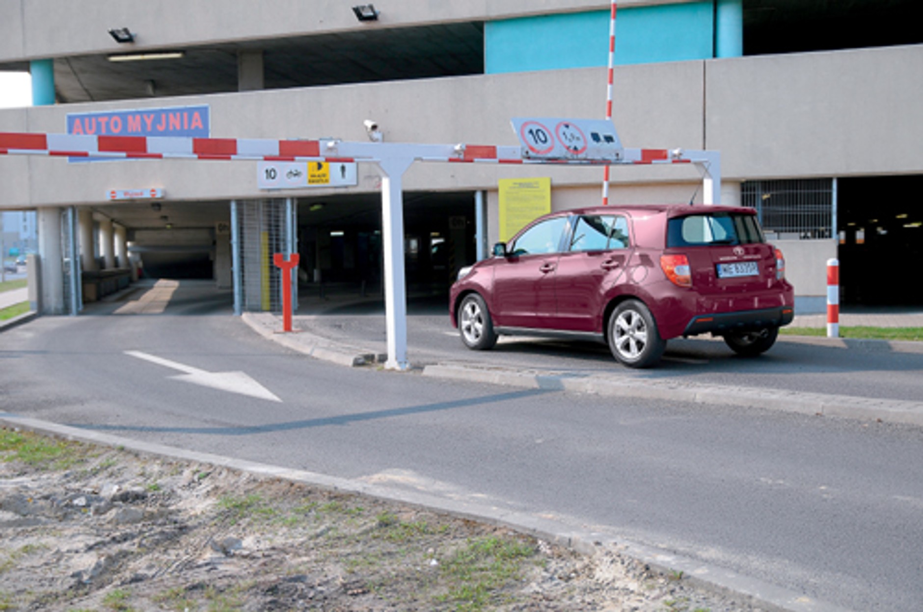 Toyota Urban Cruiser 1.33 - Daleki krewniak Land Cruisera