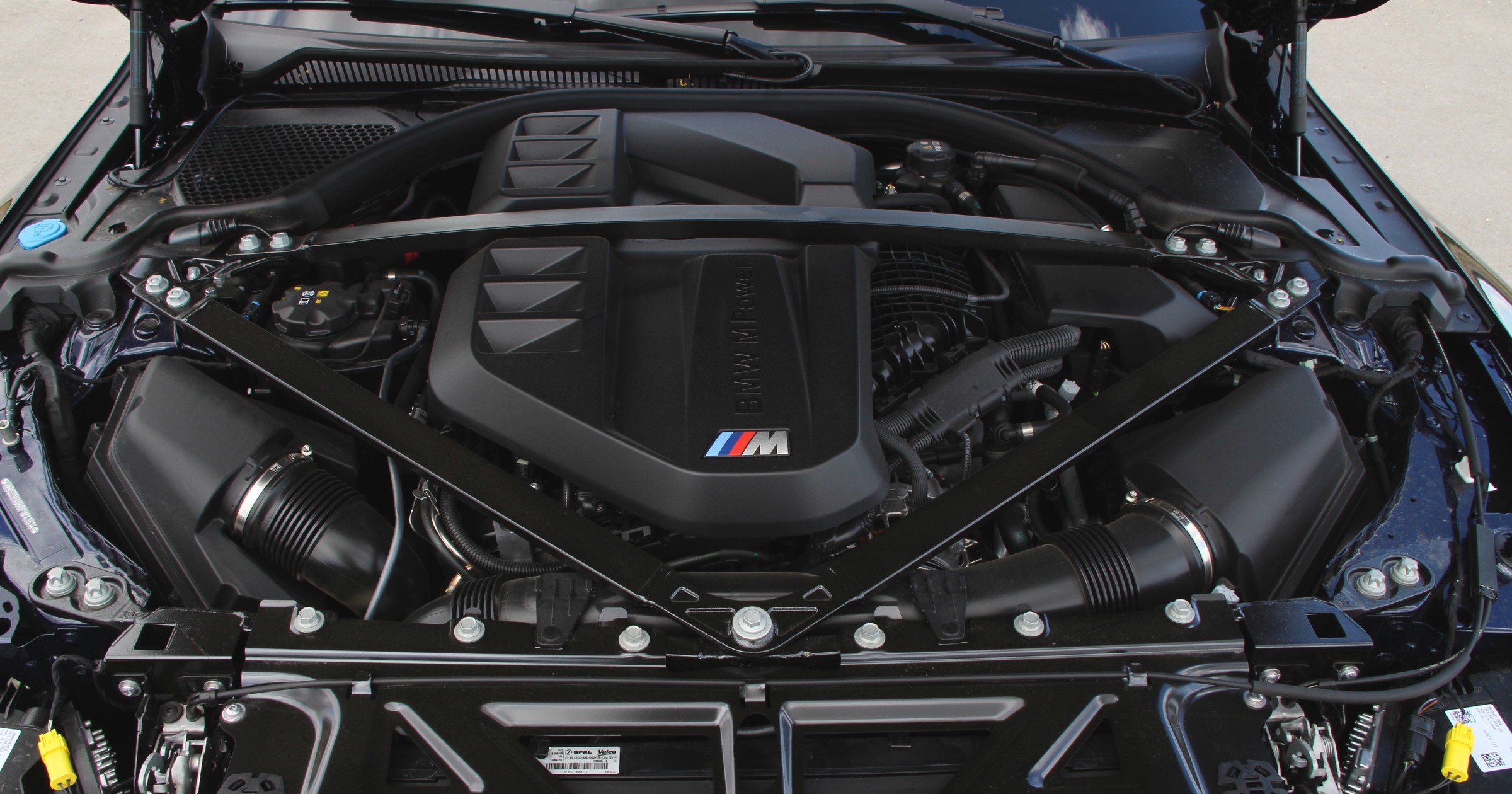 BMW M3 dalej będzie miało silnik spalinowy. Żadnych hybryd