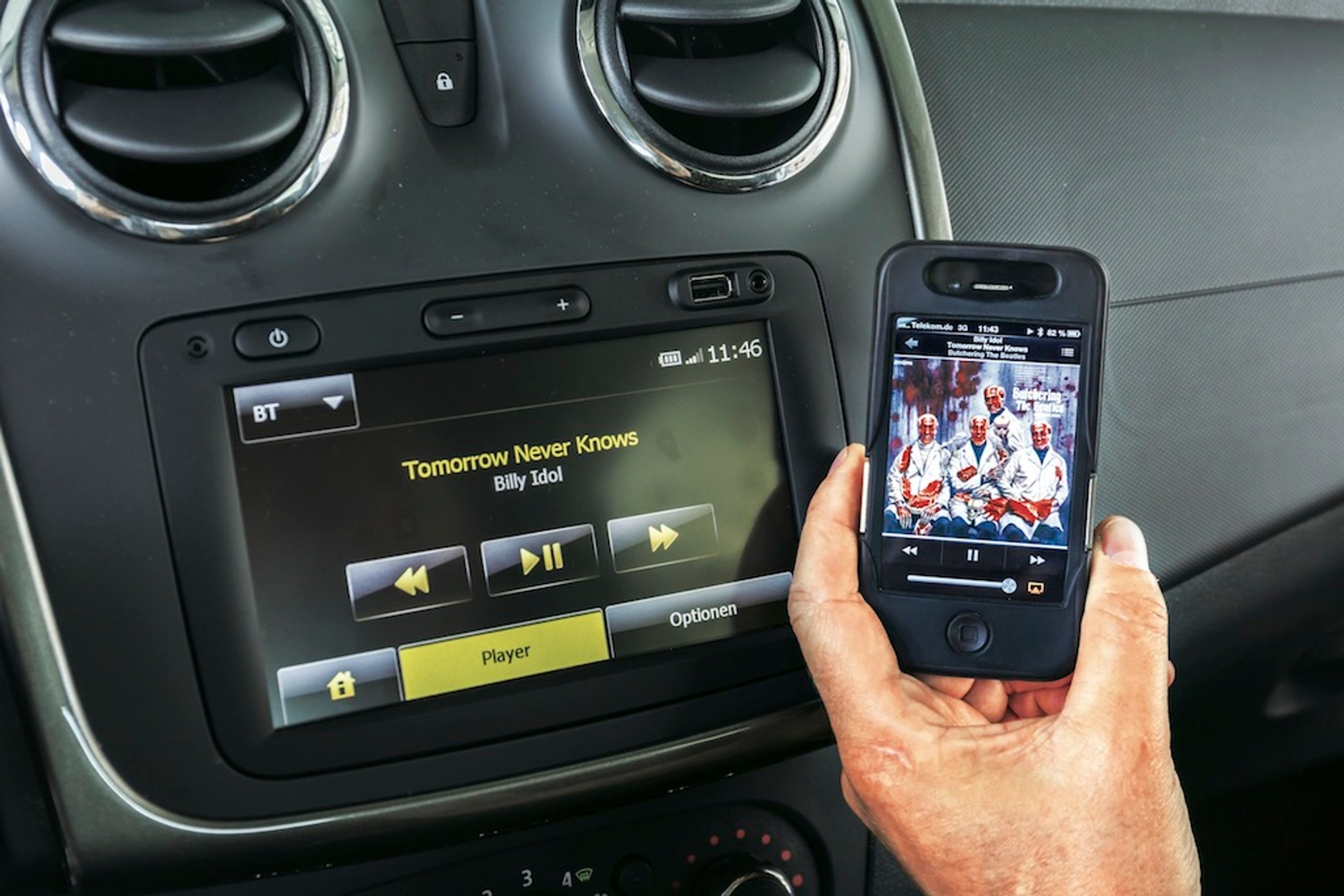 Nowa Dacia Logan MCV kontra używany VW Golf kombi