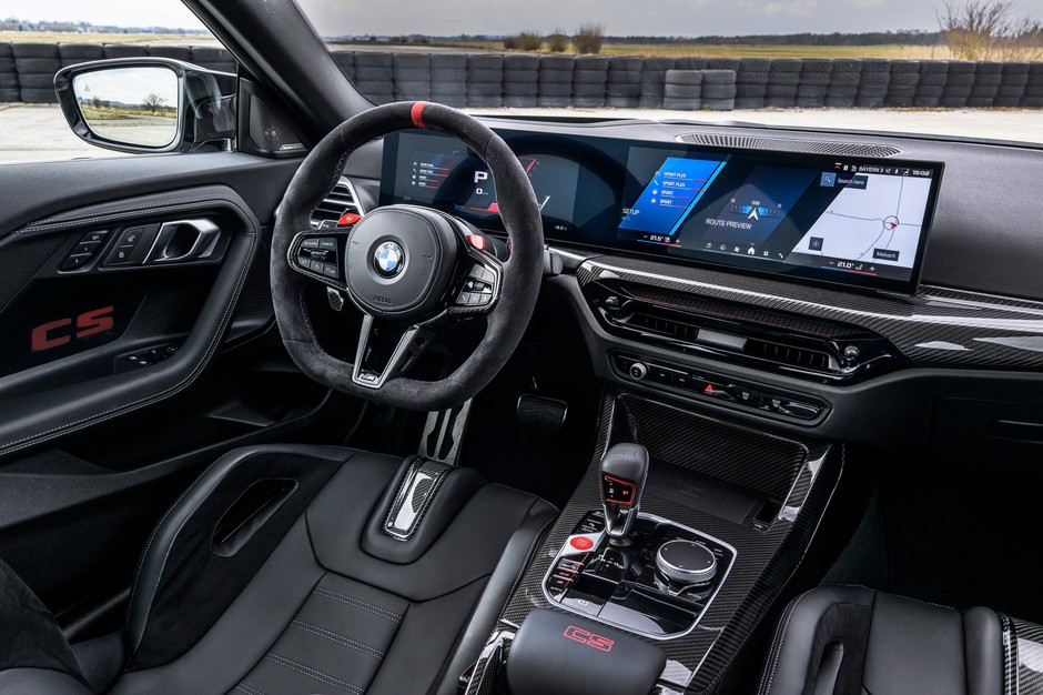 BMW M2 CS