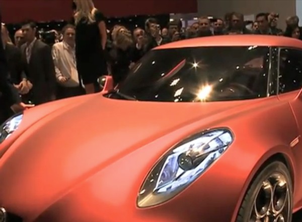 Czym zaskakuje Alfa Romeo 4C Concept - Geneva Motorshow 2011