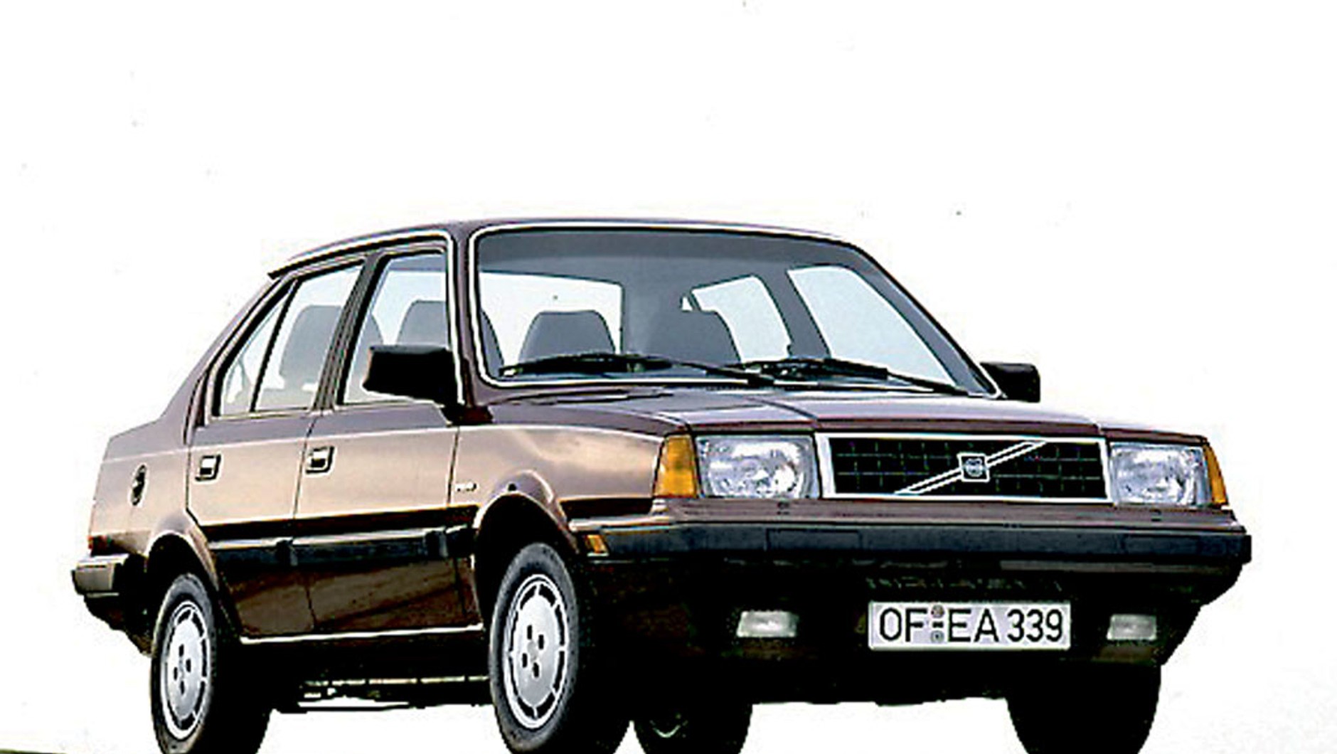 Volvo 360 było najmniejszym autem, które mogło mieć Redblocka pod maską, choć w tym nadwoziu częściej montowano małe silniki z gamy Renault.