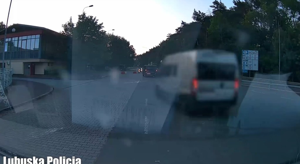 Policyjny pościg za kierowcą kampera