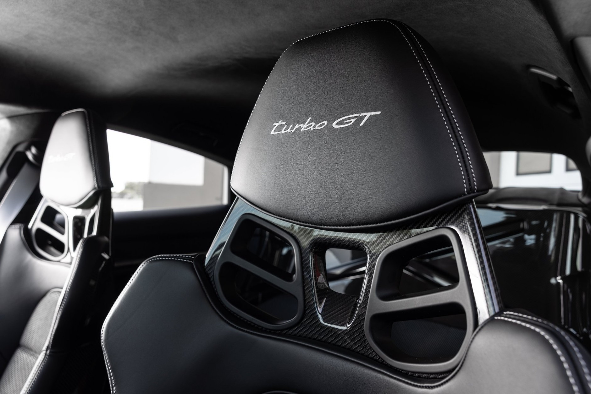 Porsche Taycan Turbo GT z pakietem Weissach