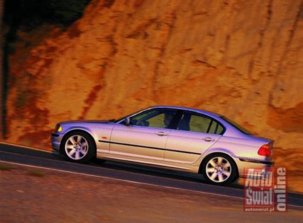 Audi A4 2.0, BMW 320i, Mercedes C 180 Avantgarde, Volvo S60 2.4 - Czterokołowy król