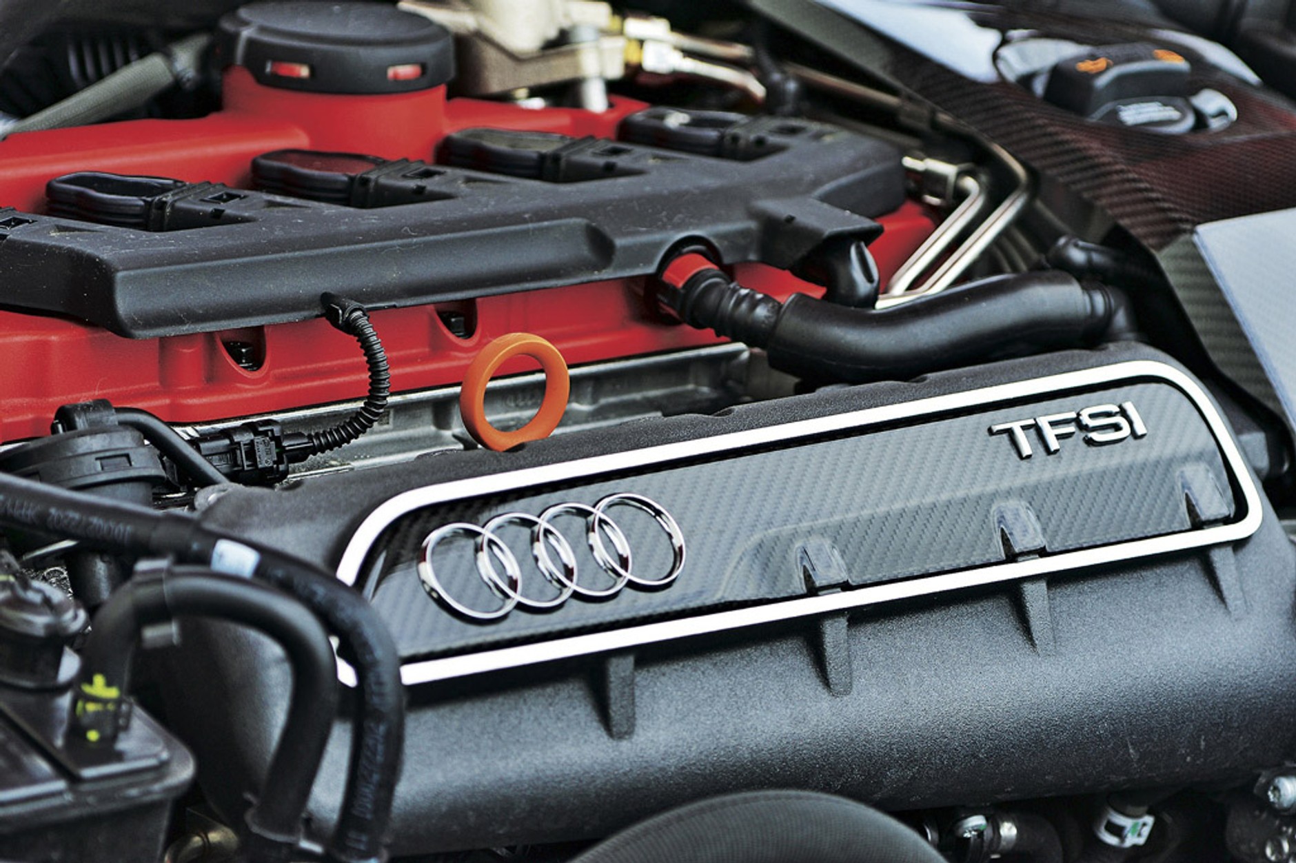 Audi TT RS Plus kontra Ducati 1199 Panigale S