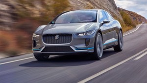 Jaguar sięga po prąd