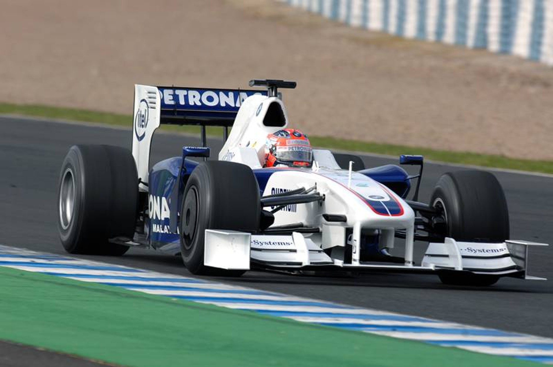 Formuła 1: fotogaleria z testów przed sezonem 2009