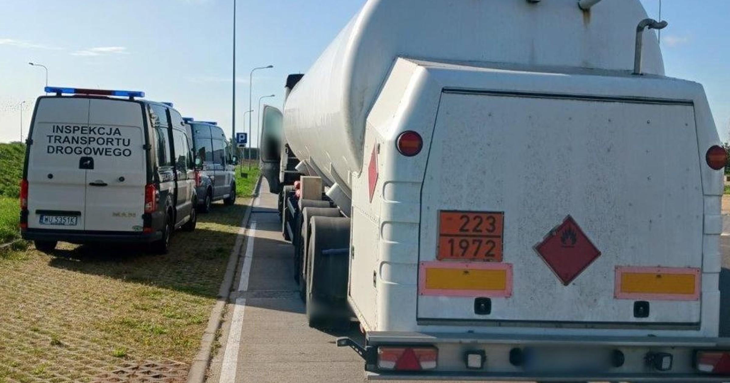 Wiózł niemal 17 t gazu LNG. Nie zdołał go dostarczyć