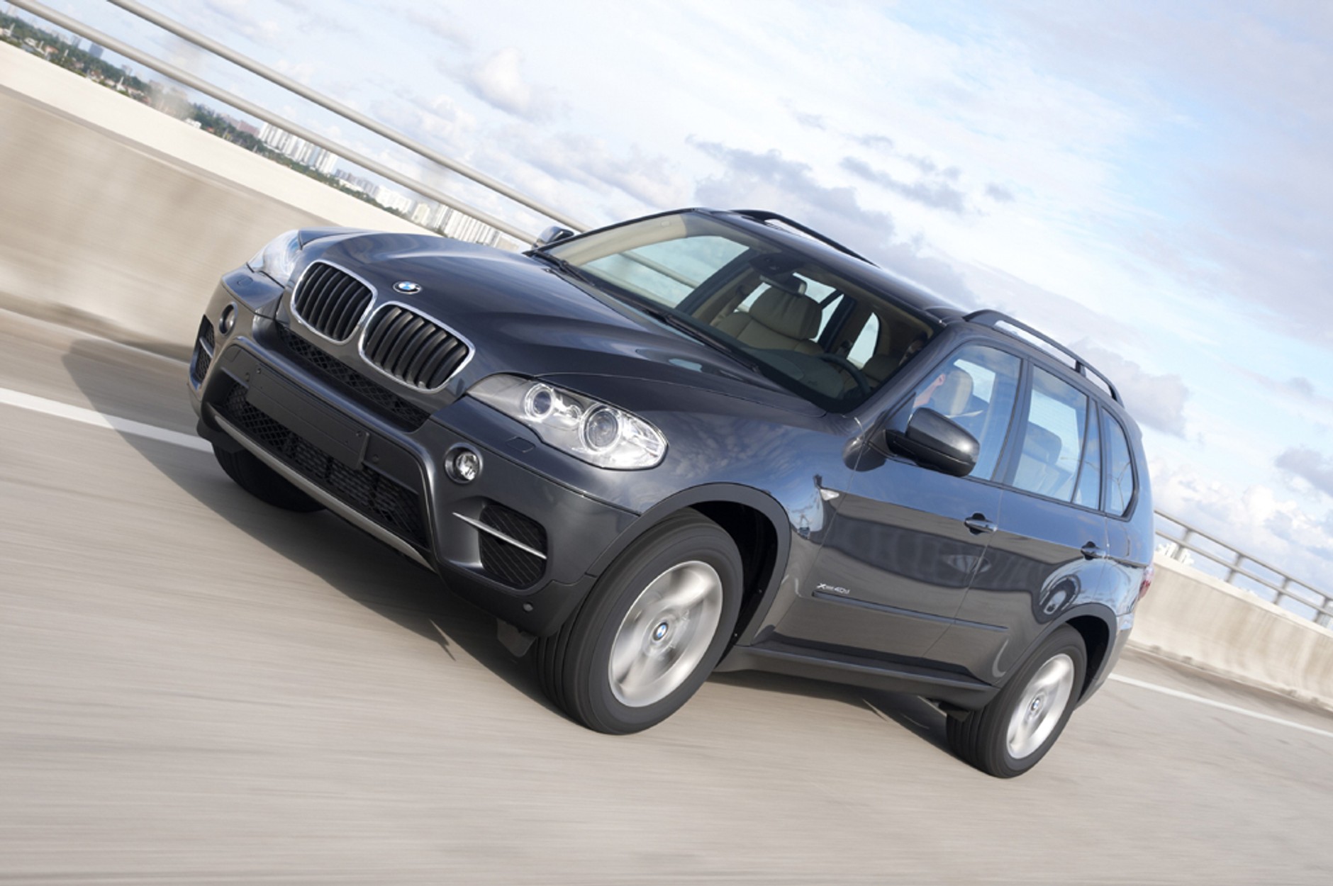 BMW X5 - Oszczędniejszy olbrzym