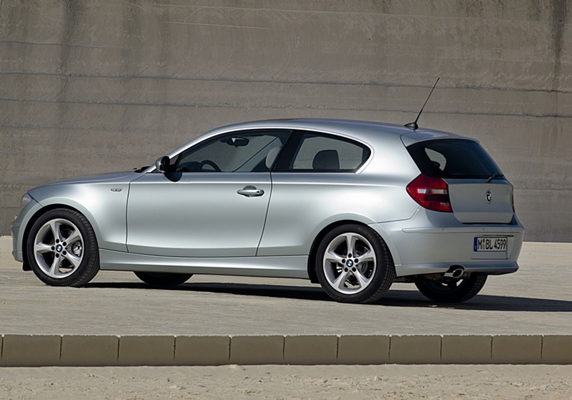 Trzy najtańsze auta z napędem na tylne koła