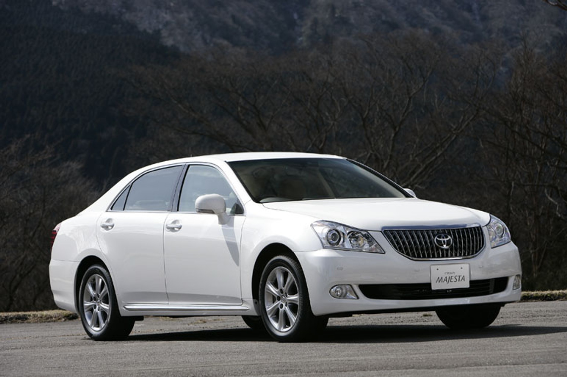 Toyota Crown Majesta – Japończyk z najwyższych sfer