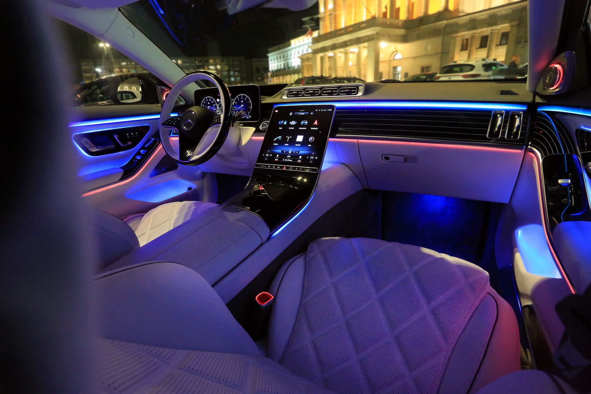 Mercedes-Maybach S680 (2021 r., generacja Z 223)