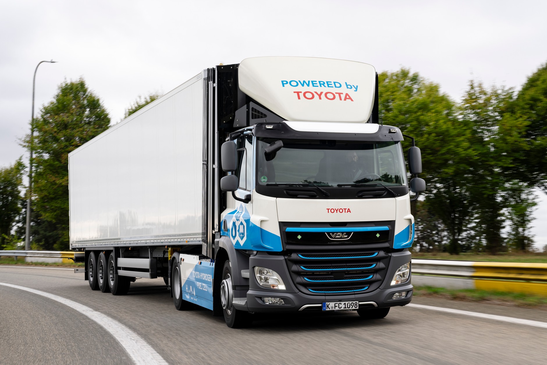 Wodorowa ciężarówka Toyoty i VDL marki DAF