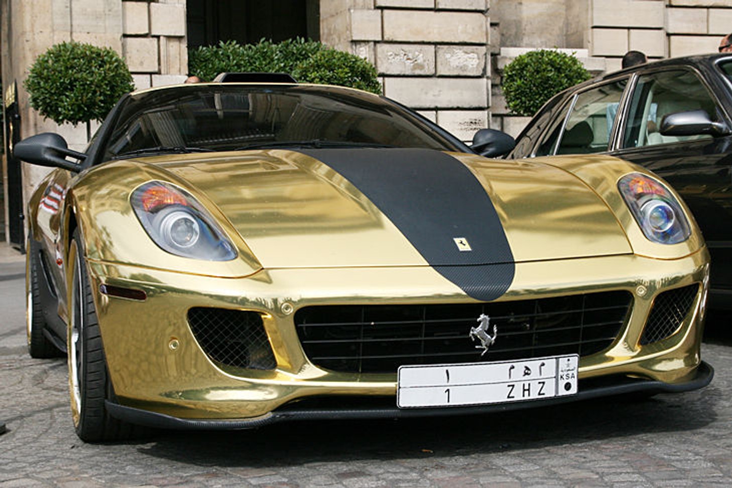 Auta całe w złocie