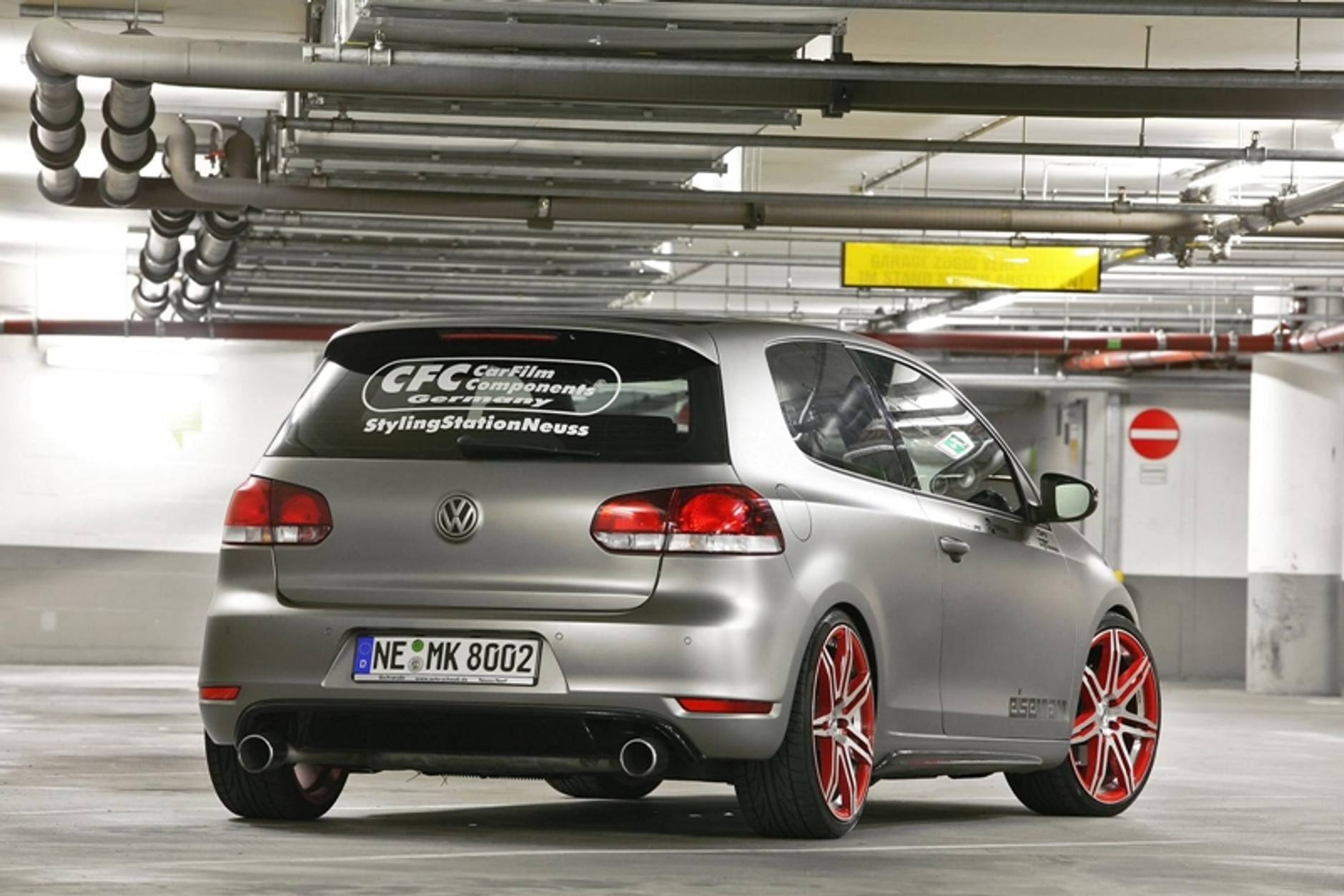 VW Golf GTI ogłusza