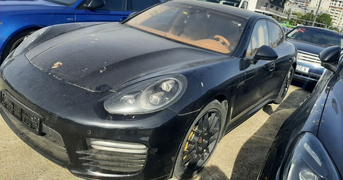 Porsche wystawione na licytację przez małopolską skarbówkę